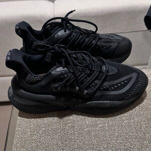 Adidas Alphaboost V1-Size 6.5